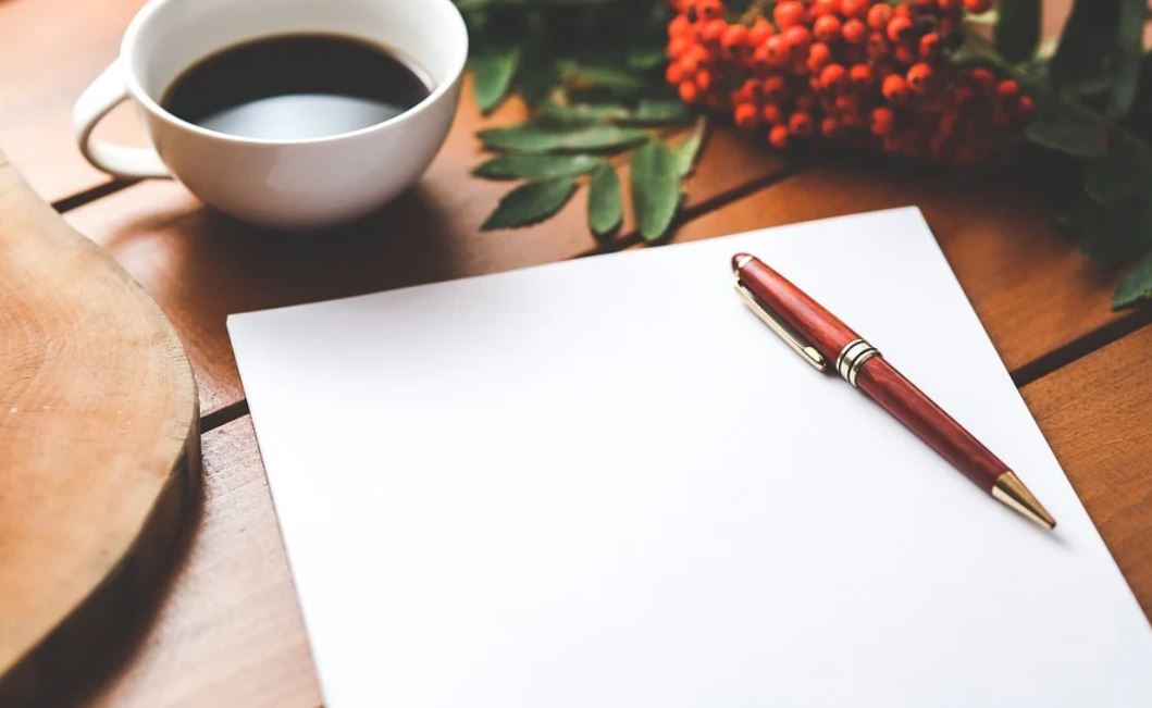 15 Symbolic Meanings of Dreaming About Paper