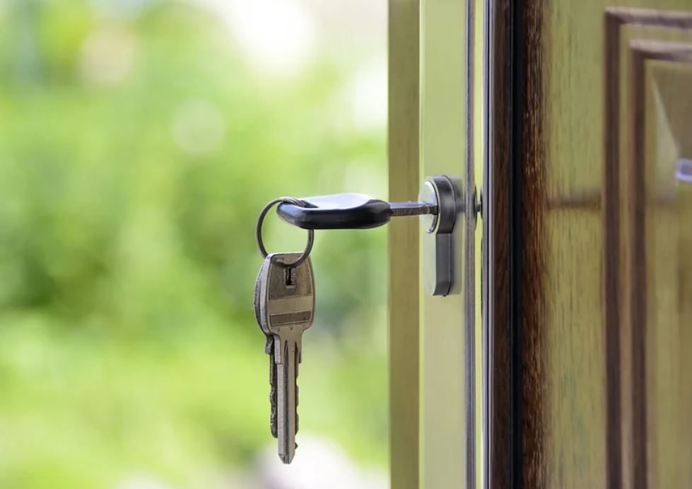 18 symbolic meanings of dreaming about keys