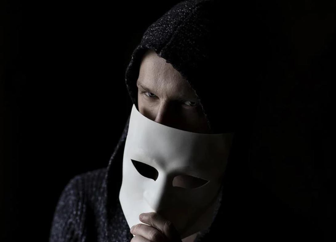 11 symbolic meanings of dreaming about masks