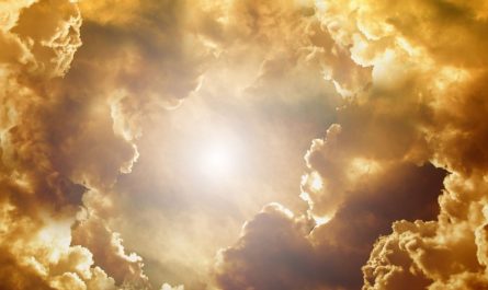 24 Symbolic Meanings of Dreaming of Heaven
