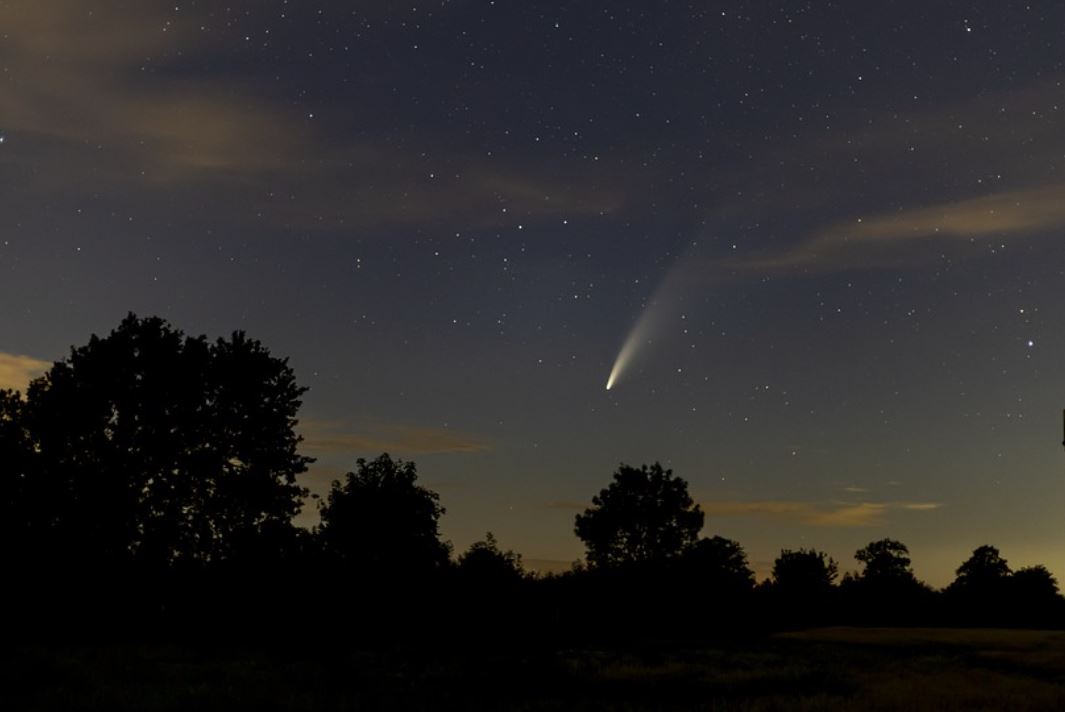 22 Symbolic Meanings of Dreaming of Shooting Stars