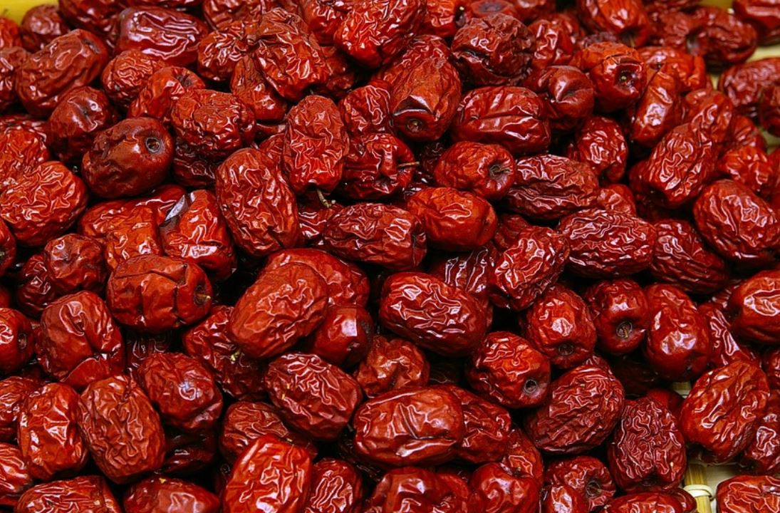 17 Symbolic Meanings of Dreaming About Planting Jujube Trees