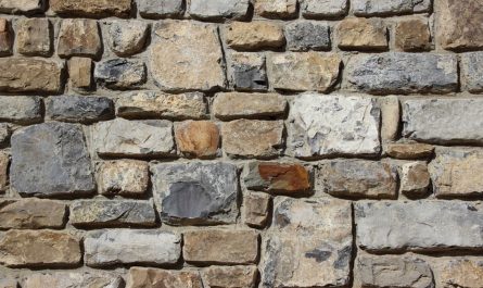 16 Symbolic Meanings of Dreaming about Walls