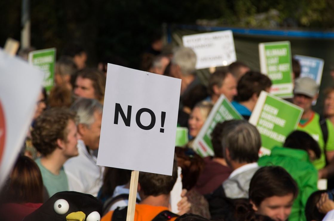 13 Symbolic Meanings of Dreaming About Suppressing Protests