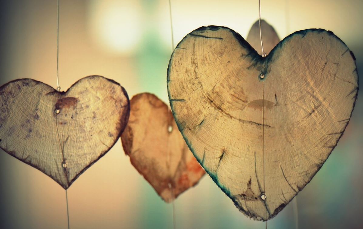 21 Symbolic Meanings of Dreaming About Love