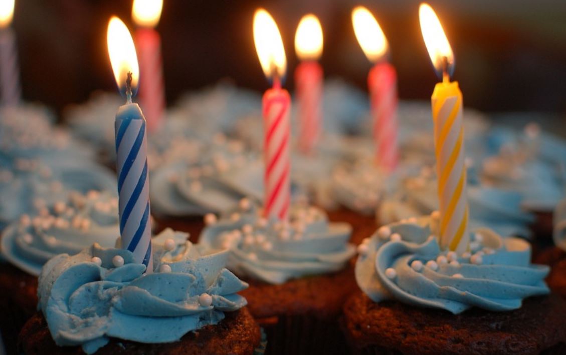 19 Symbolic Meanings of Dreaming About a Party