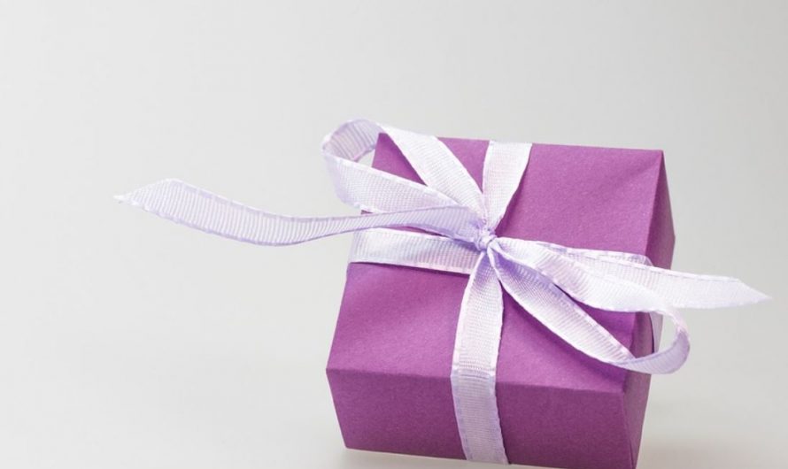 23 Symbolic Meanings of Dreaming about Ribbons