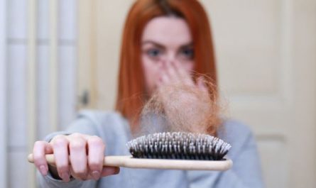 10 Symbolic Meanings of Dreaming About Hair Loss