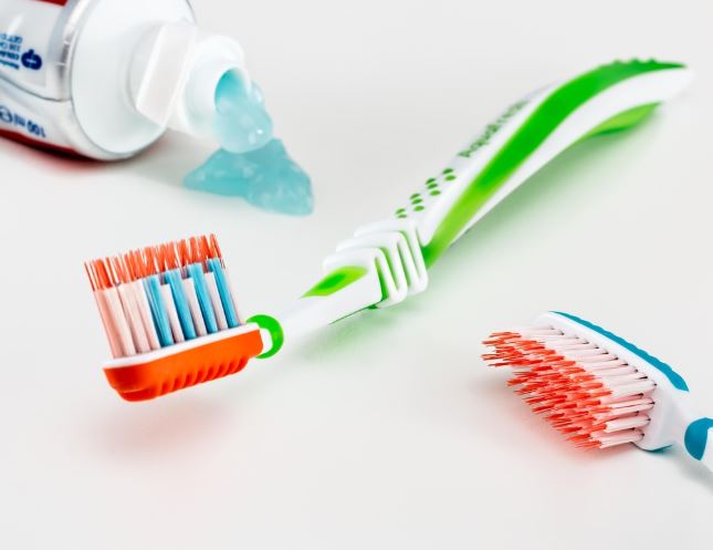 9 Symbolic Meanings of Dreaming about Toothpaste