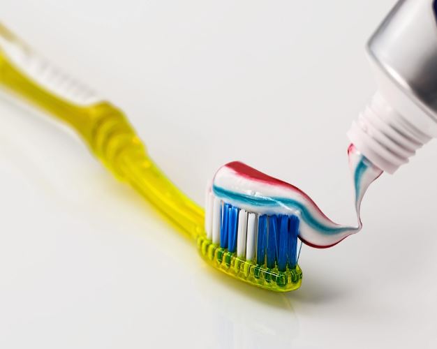 8 Symbolic Meanings of Dreaming About Brushing Teeth