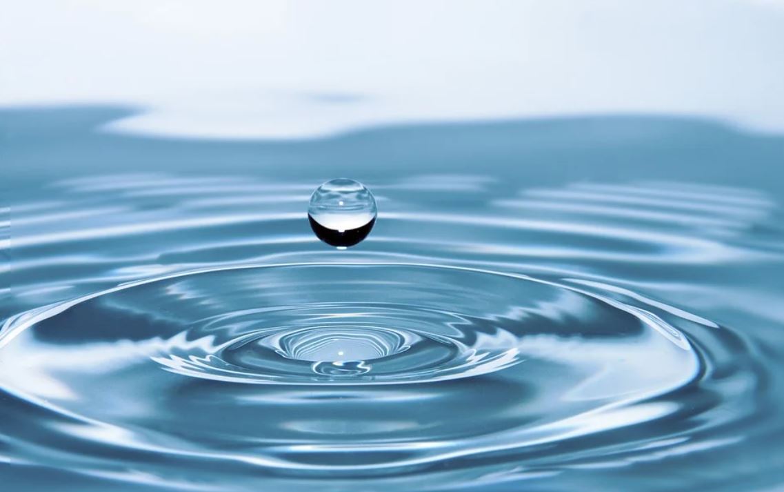 13 Symbolic Meanings of Dreaming about Water