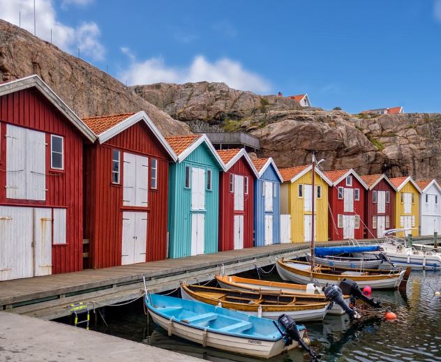 What does it mean to dream of moving to a new house?