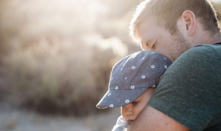 What does it mean to dream of your father?