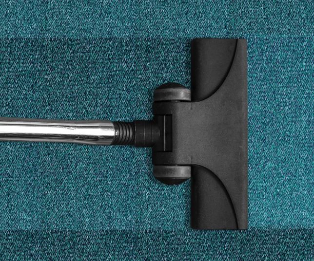 What does it mean to dream about cleaning?