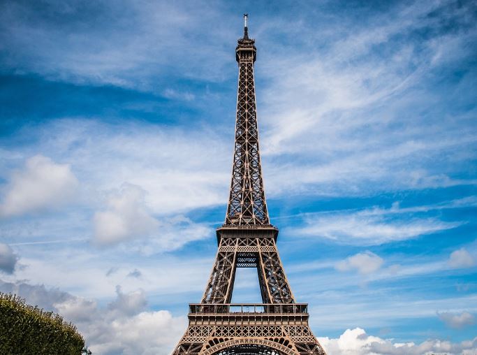 What does it mean to dream of a tower?