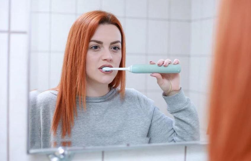 What does it mean to dream about brushing your teeth?