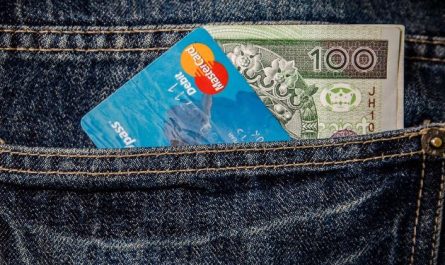What does it mean to dream of a pocket?