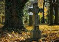 What does it mean to dream of your mother passing away?