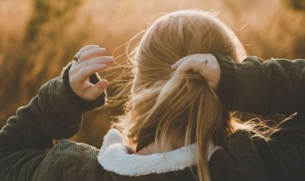 What does it mean to dream of something breaking or snapping?