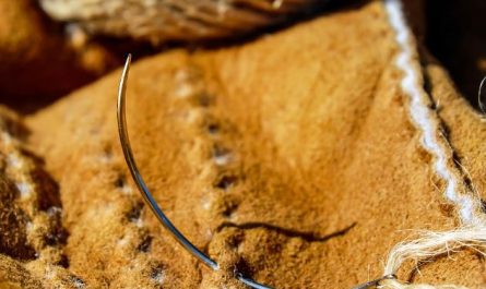 What does it mean to dream of sewing?