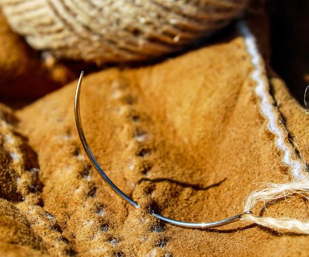 What does it mean to dream of sewing?