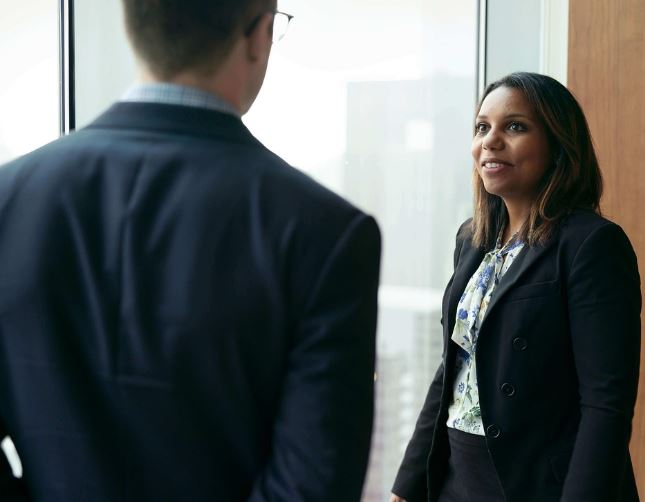 What does it mean to dream about colleagues?