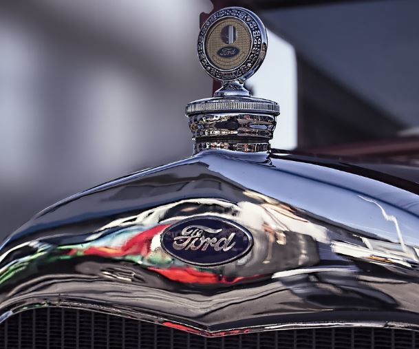 What does it mean to dream of expensive items?
