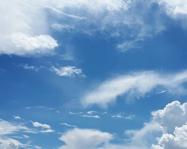 What does dreaming of sky blue mean?